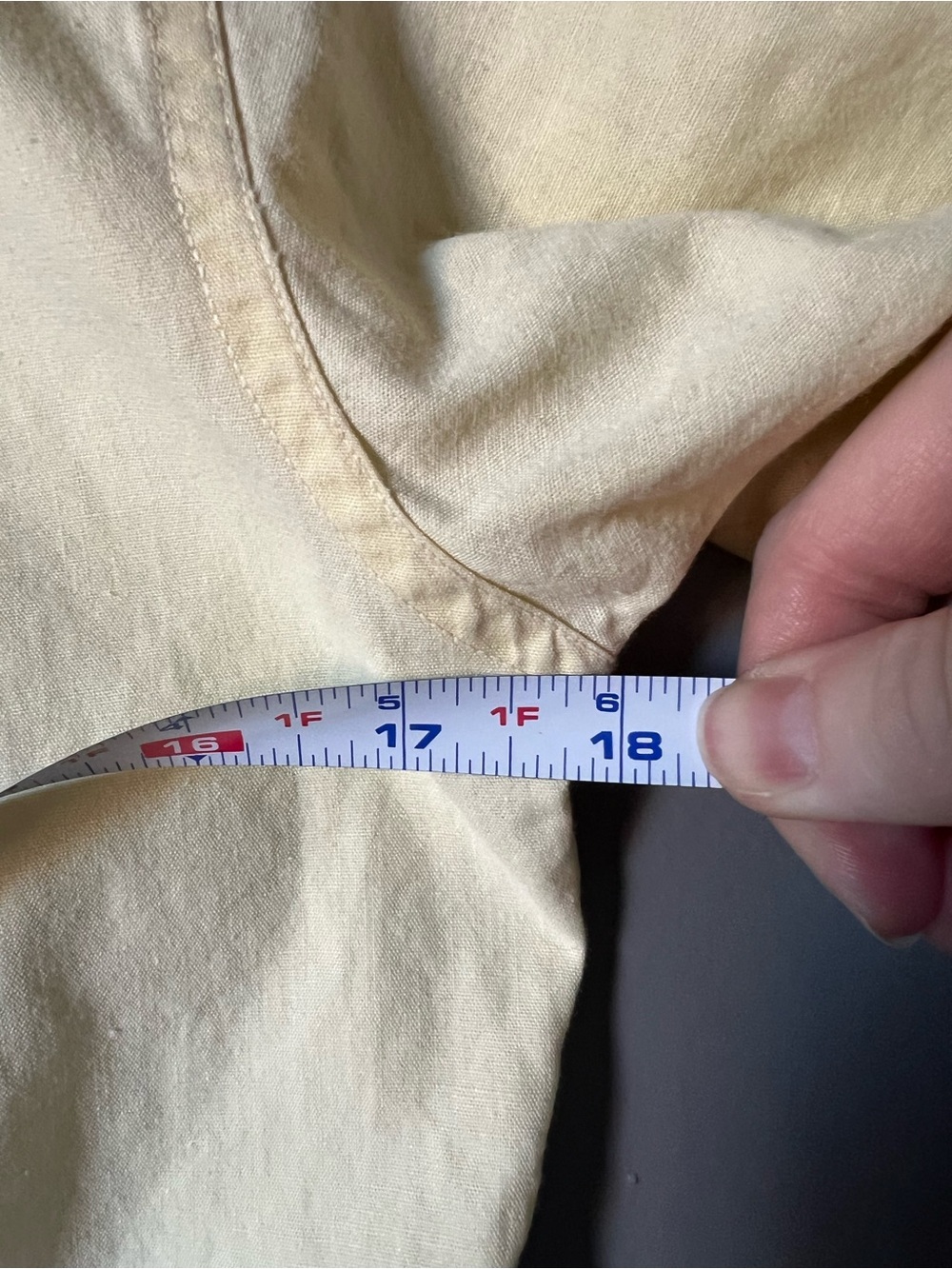 Boy’s Vintage Campus Short-Sleeve Button-Up Shirt in Pale Yellow 1950s-1960s - Picture 4 of 9